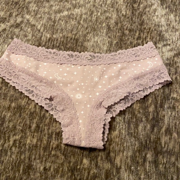 Victoria’s Secret Pink Sun Star Moon‎ Panty Lace Cheekster - Picture 1 of 4